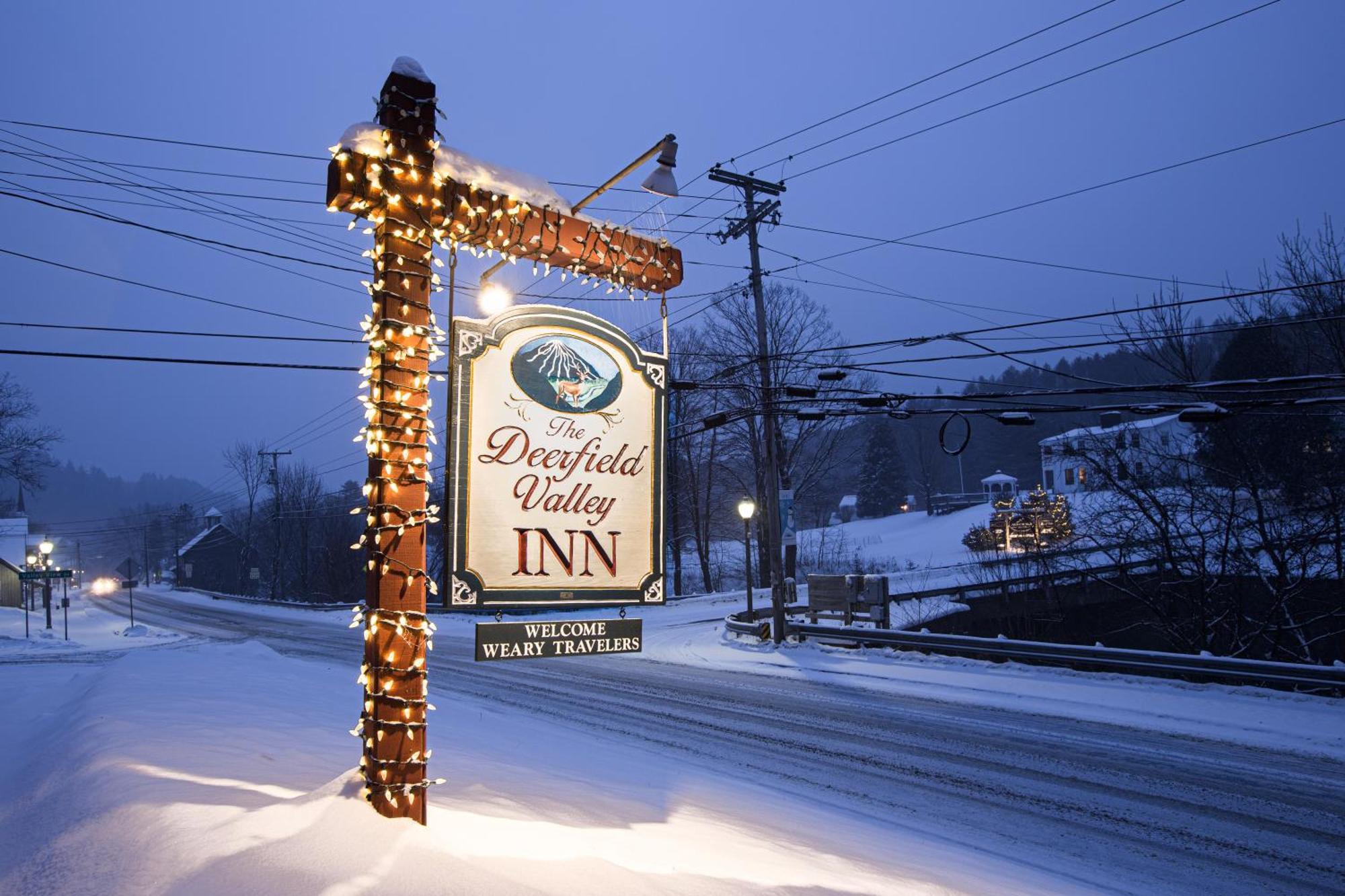 Deerfield Valley Inn - Mt Snow Dover Экстерьер фото
